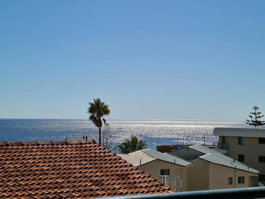 Oceanic Escape 50m To Apartment Perth